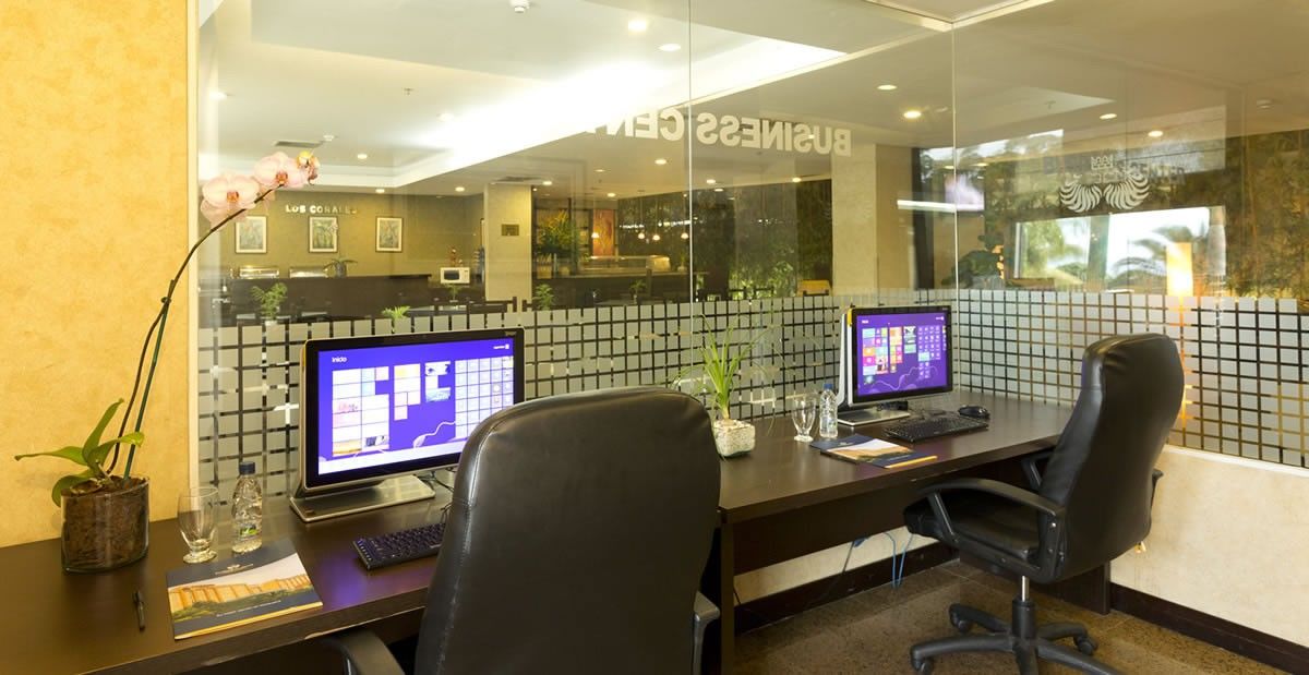Отель Eurobuilding Express Майкетия Экстерьер фото Business Center